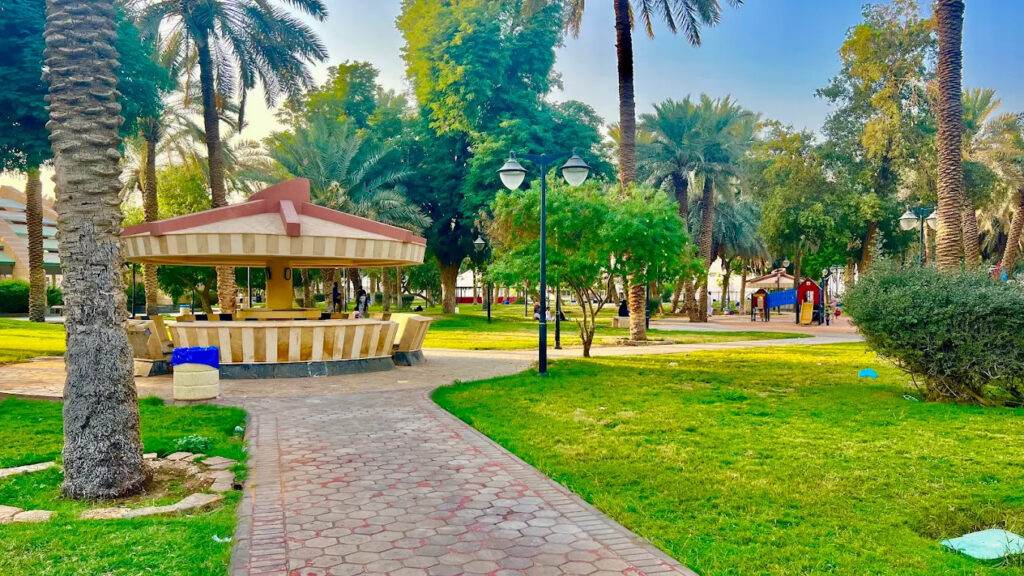 Al-Olaya Park gardens and fountains in Riyadh
