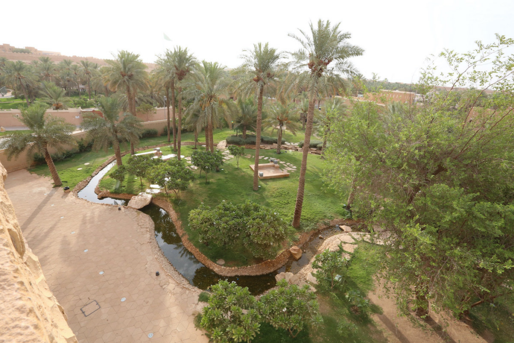 Wadi Hanifah hiking in Riyadh