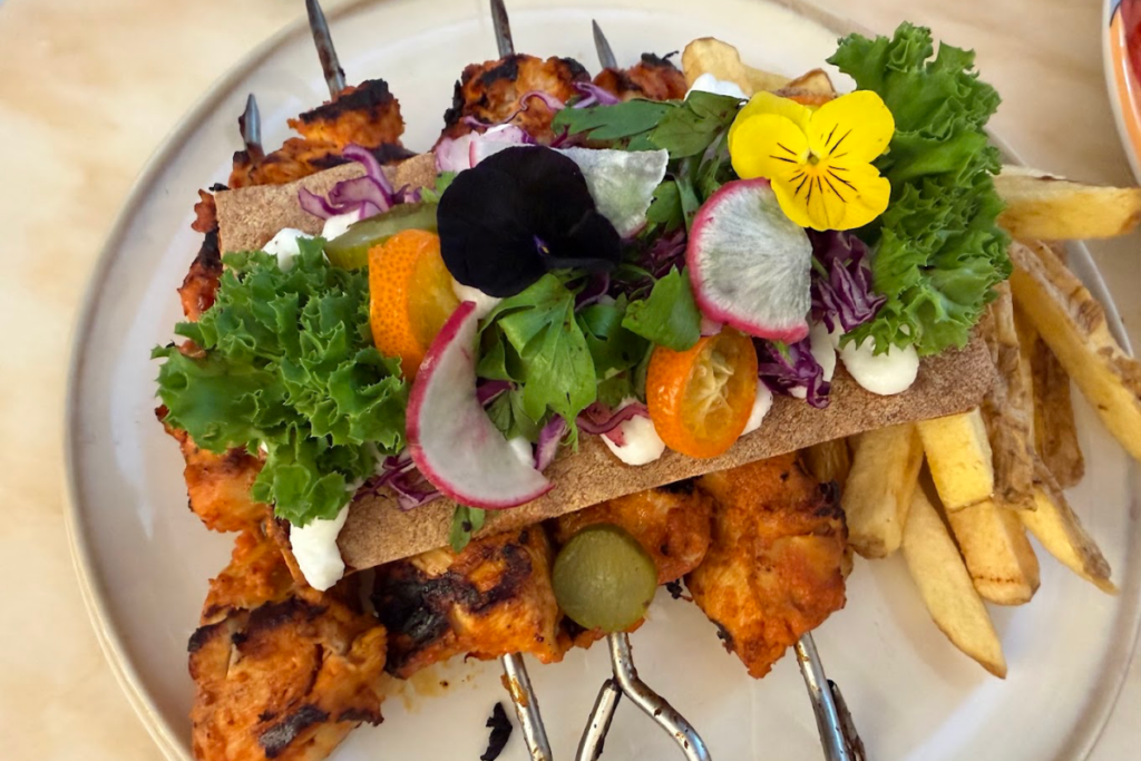 Best Lebanese restaurants in Riyadh serving authentic mezze and grilled dishes