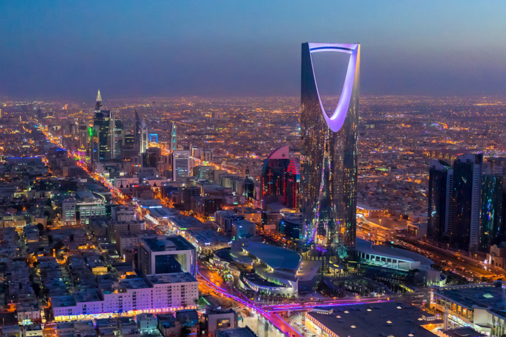 Free things to do in Riyadh at Souq Al Zal