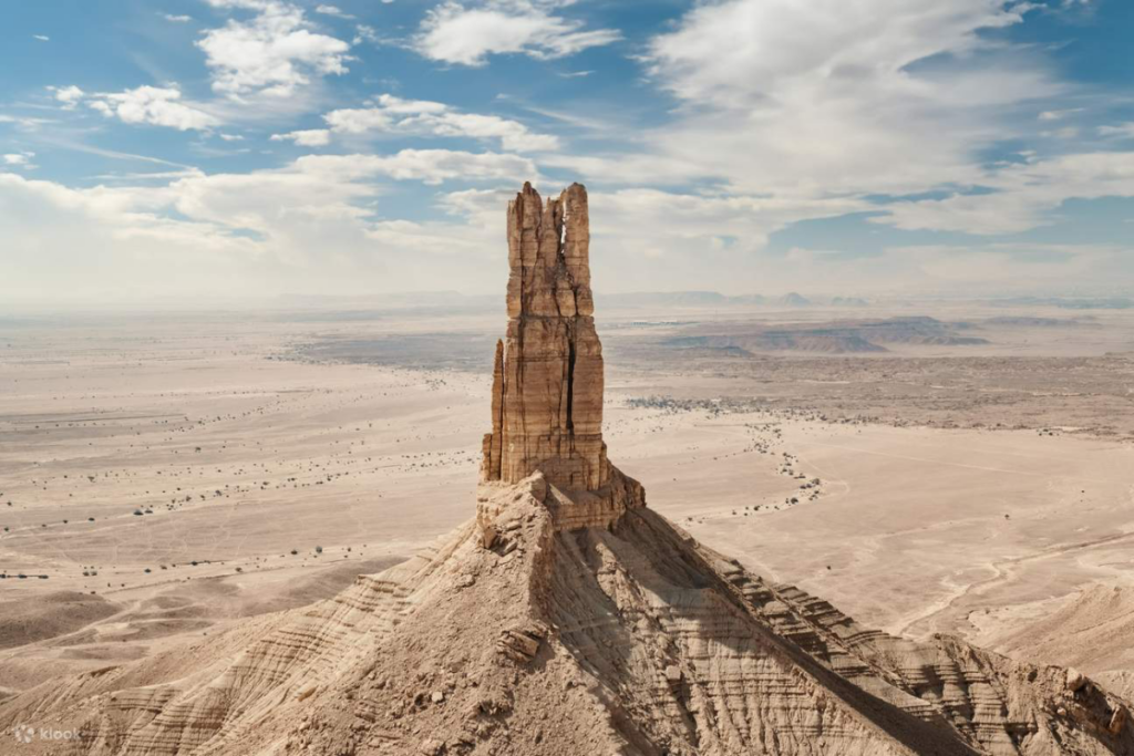 Second Edge of the World mountain viewpoint near Riyadh