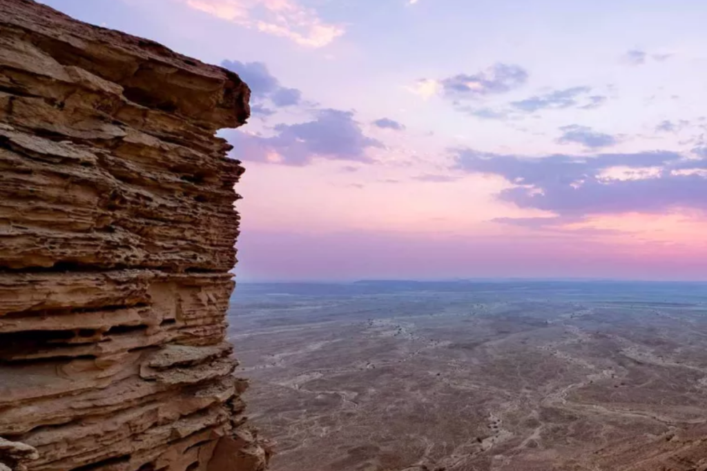 Edge of the World Riyadh panoramic mountain viewpoint