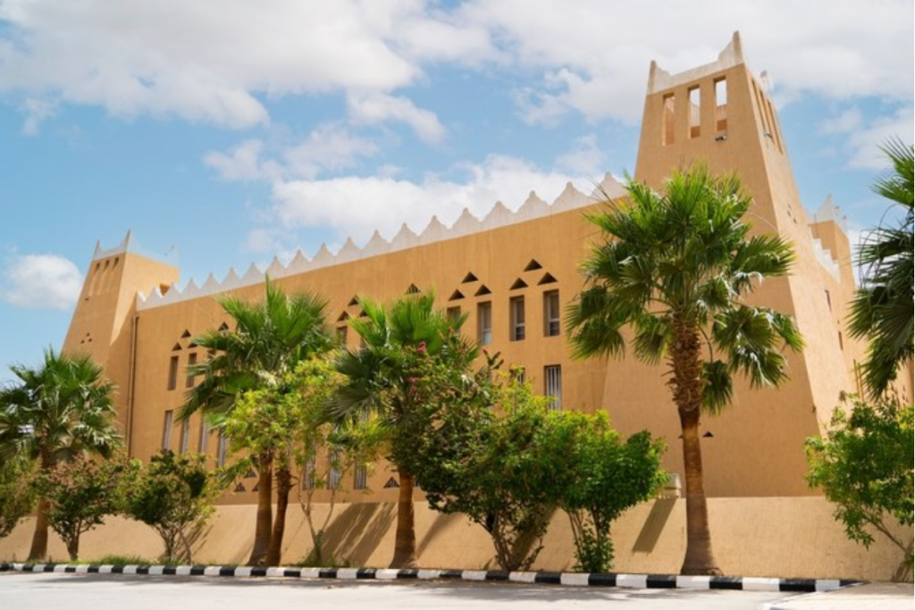 Al Qassim date farms and markets road trip from Riyadh
