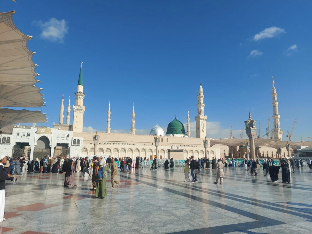 Saudi Arabia Launches a New Digital Platform for Visitors to Prophet's Mosque